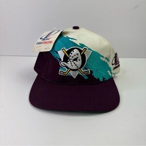 NWTs Vintage Mighty Ducks NHL Logo Athletic Splash 90s snapback